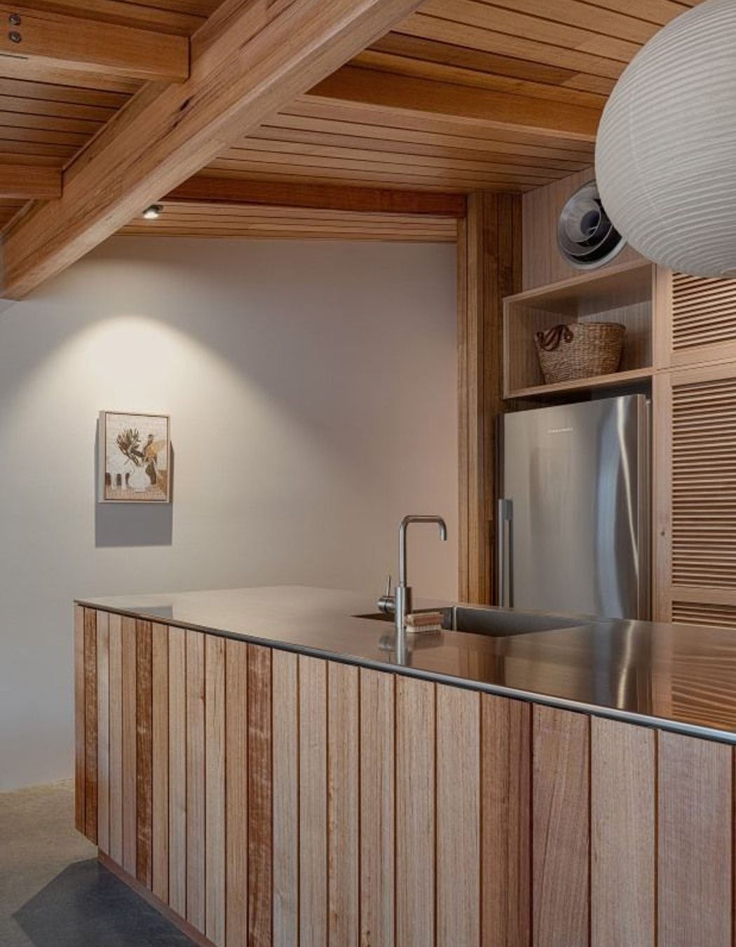 Aus-OakIronAshNormanville-Beach-HouseAdam-Johnson-Design-1.jpg