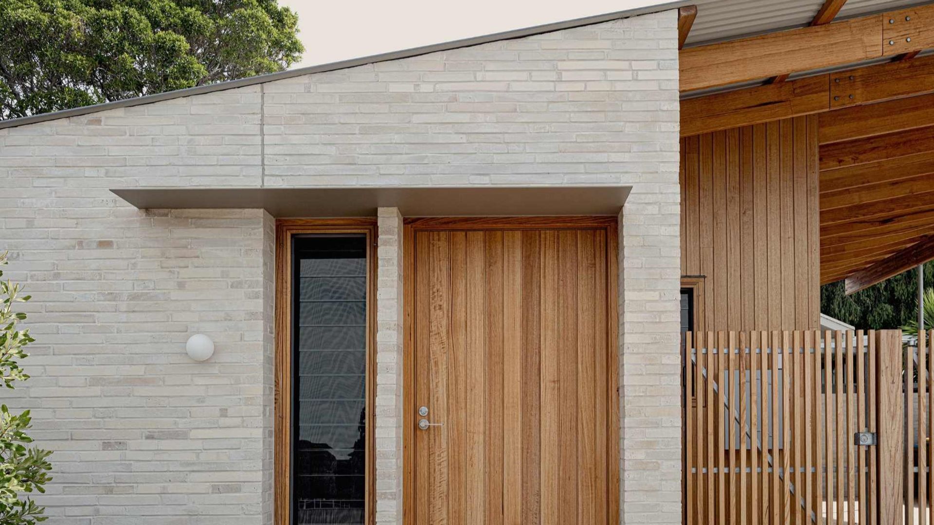 Normanville Beach House by Adam Johnson Design banner