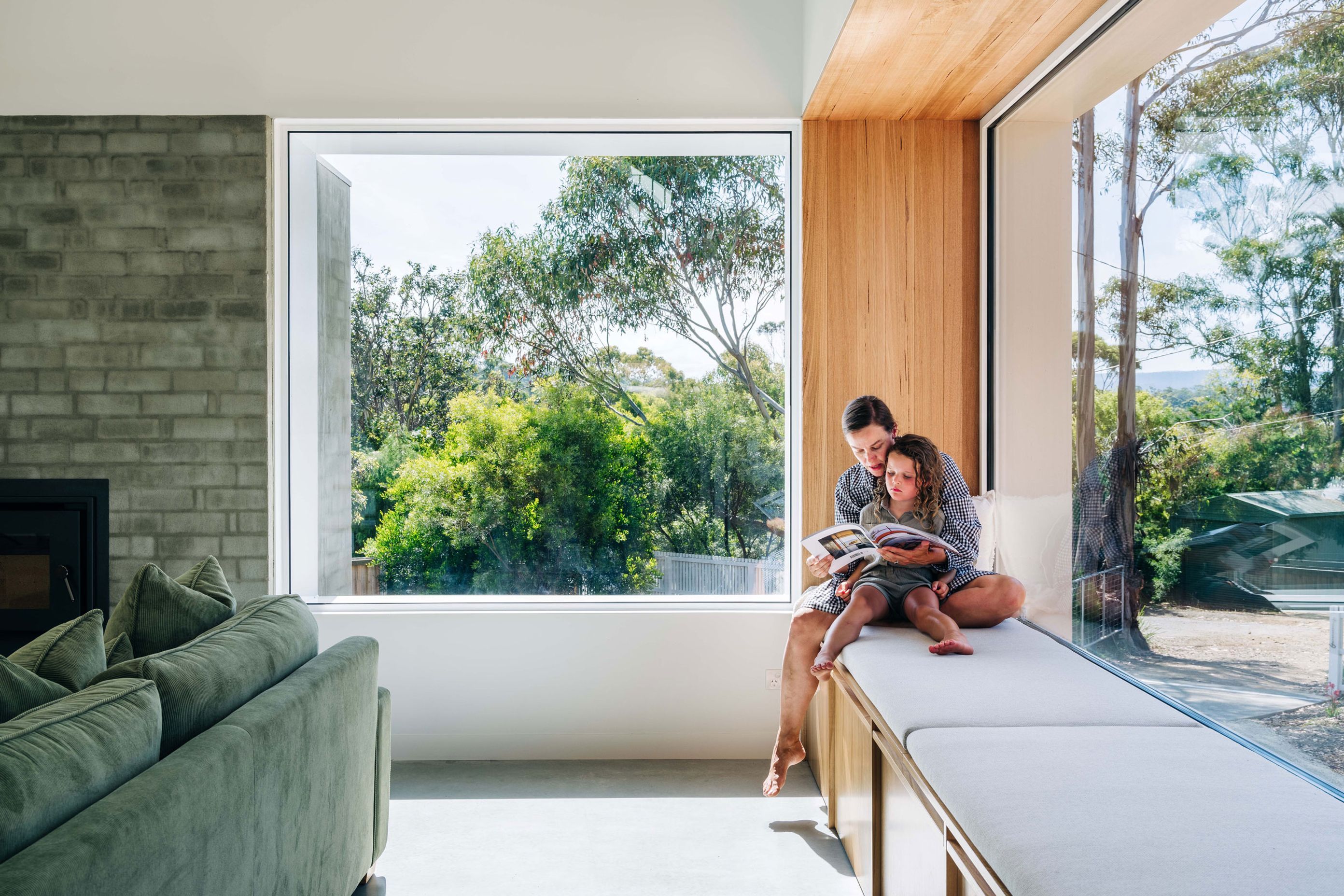BLUFF-HOUSE07-v2.jpg