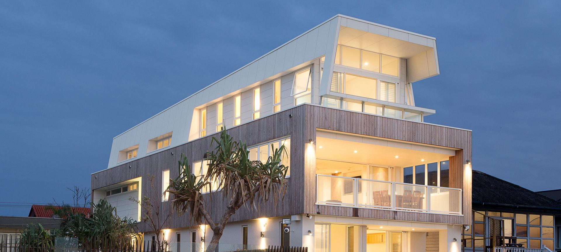 T Residence banner