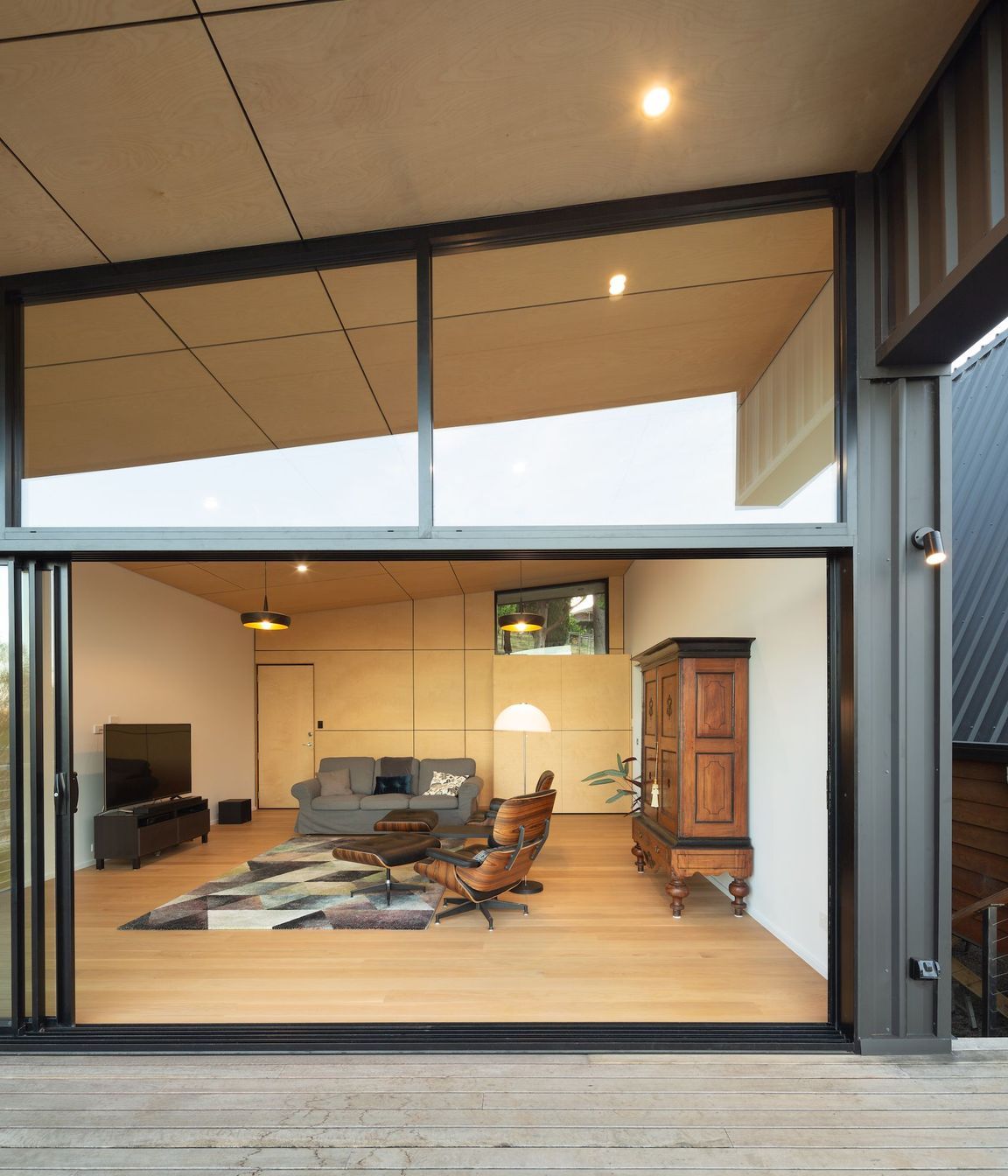 Bonnie Beach Residence