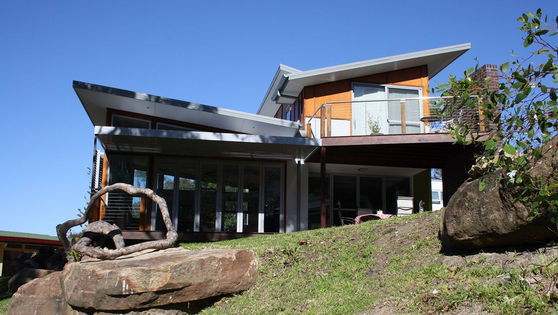 Beach House, Coledale banner