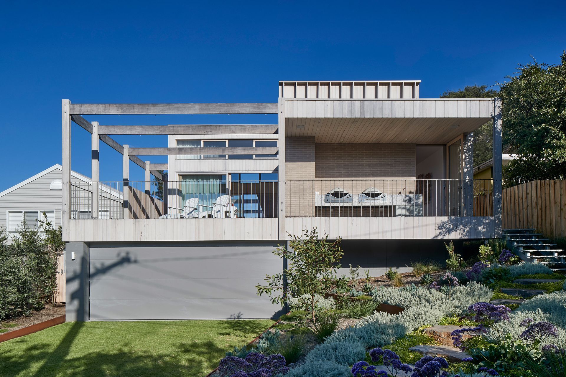 Bower-BlairgowrieBeachHouse-Image-L10.jpg