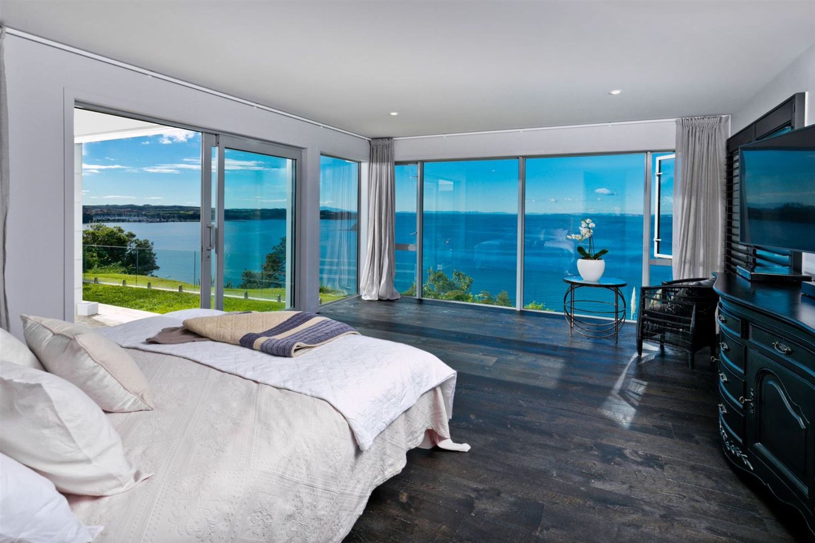 Bradburn-harcourts-20.jpg