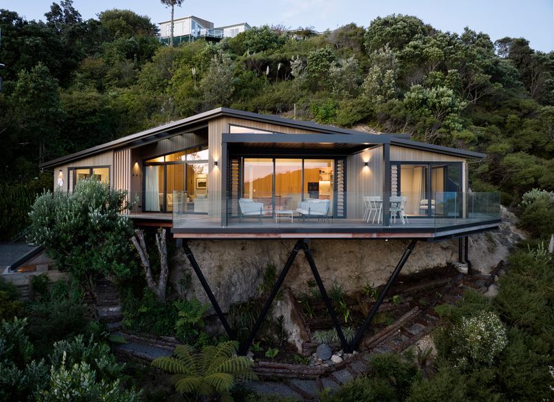 Cliff Hanger House