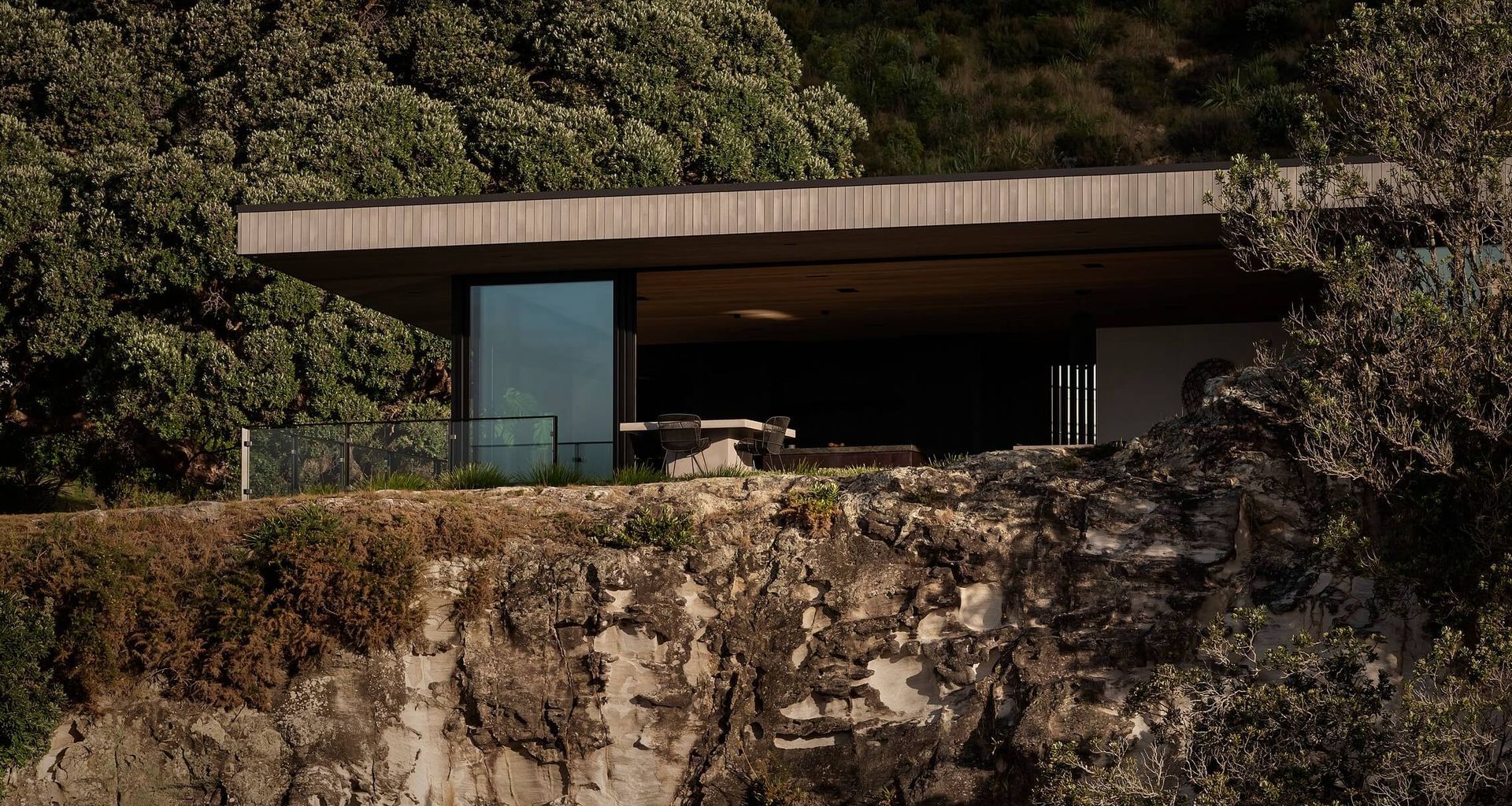 Clifftop House banner