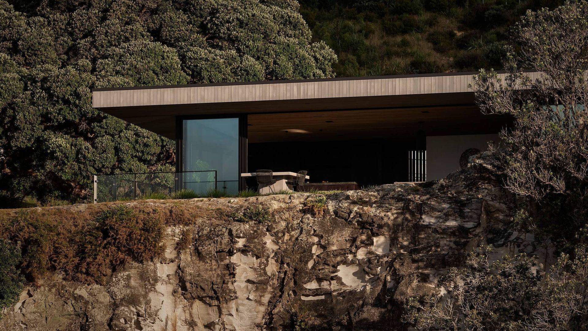 Clifftop House banner