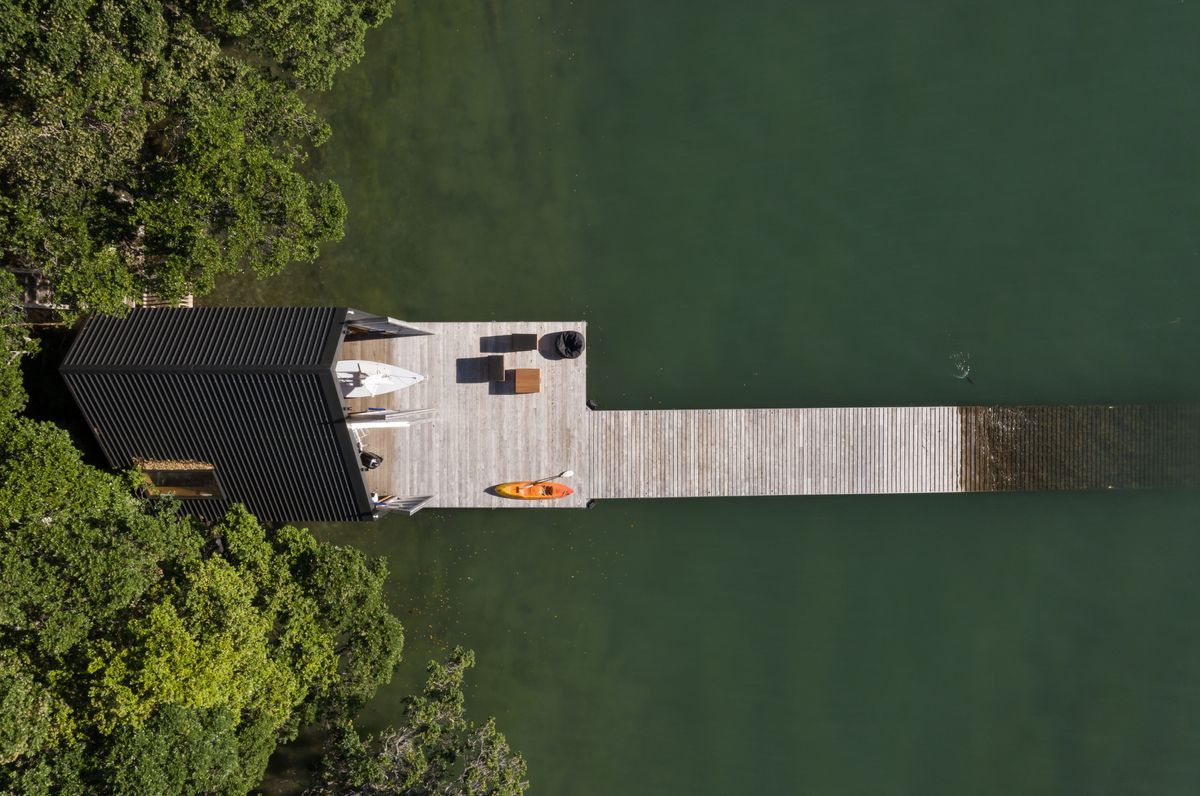 Boathouse 01