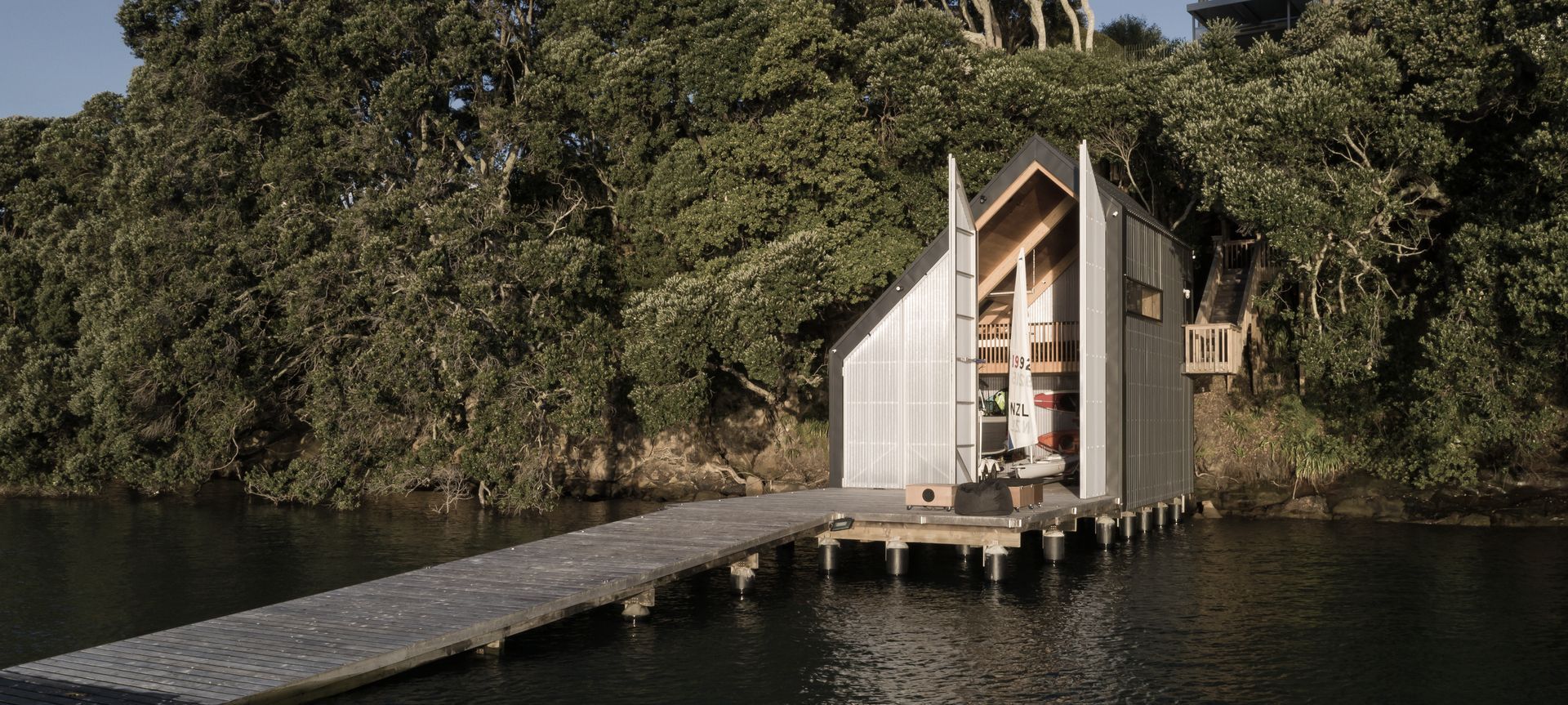 Boathouse 01 banner