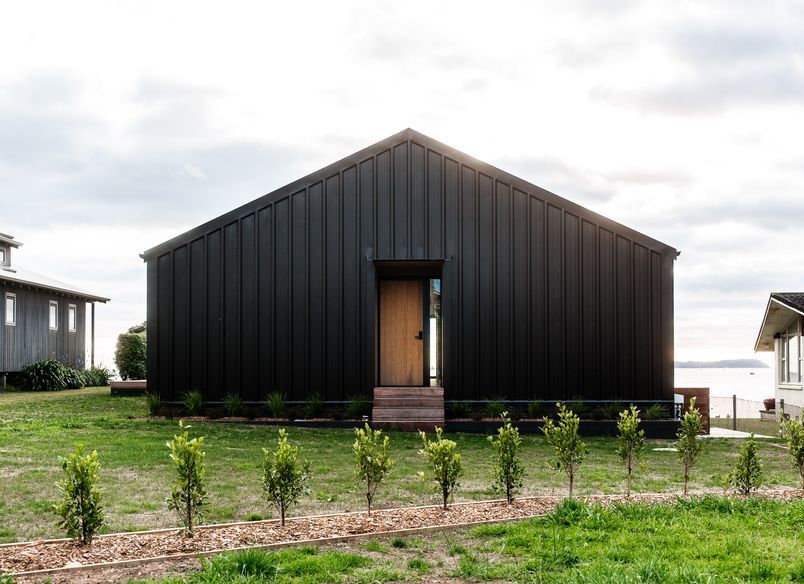Wharekaho Beach House - Barn Home