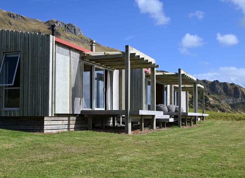 Mahia Bach