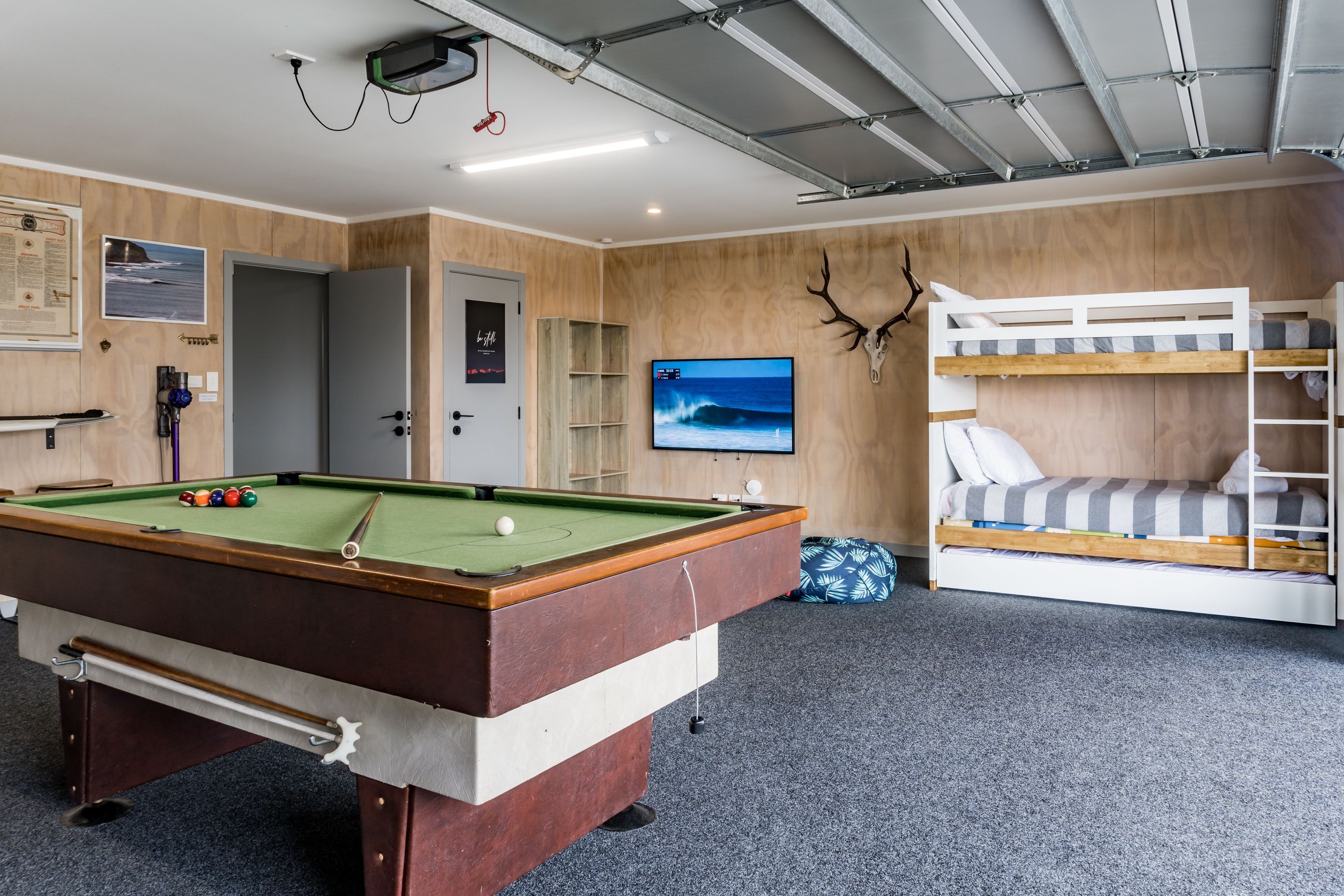 The Seaside Retreat - Raglan