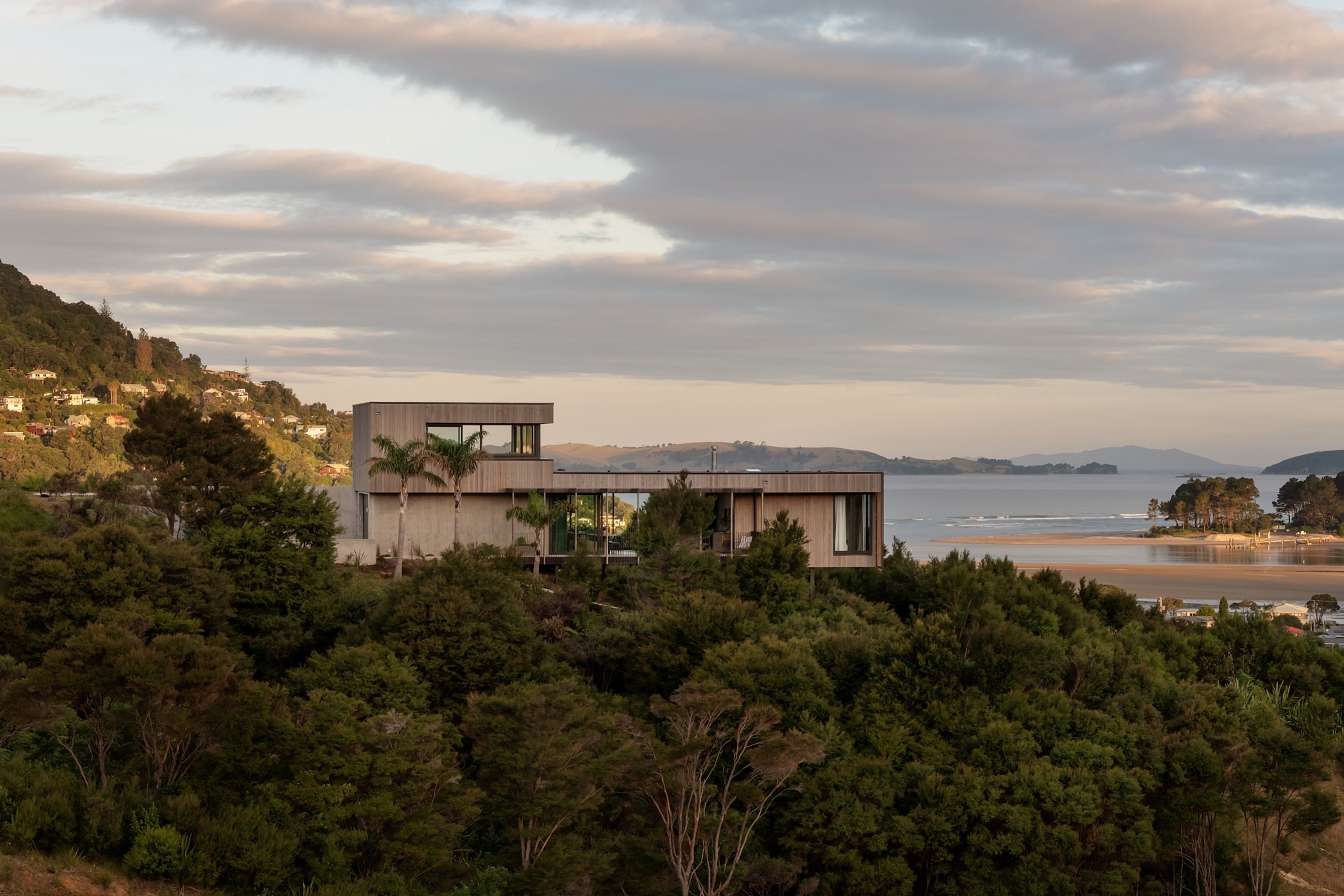 Cantilever House