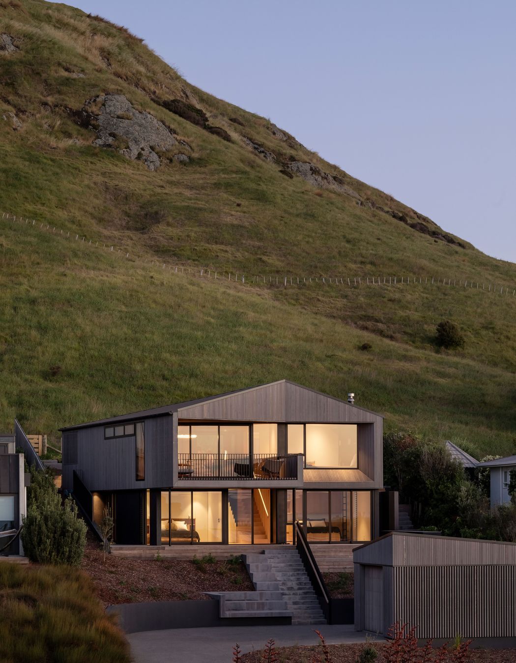 In spite of the spacious layout, the home sits neatly on a reasonably narrow site.