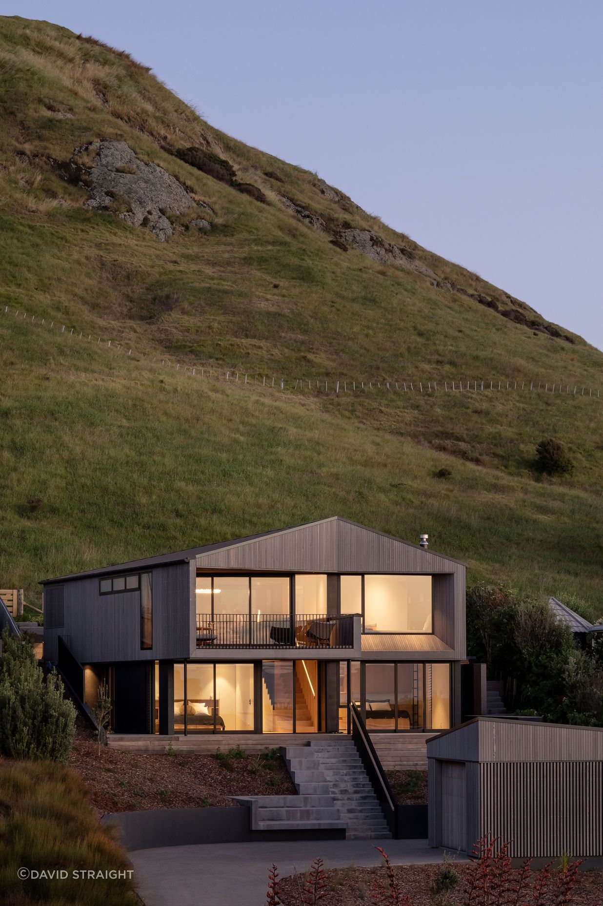 In spite of the spacious layout, the home sits neatly on a reasonably narrow site.
