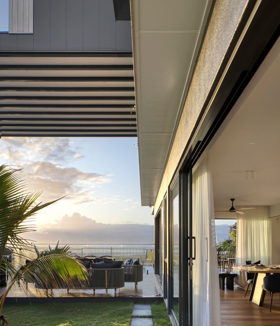 Currumbin Beachfront Residence