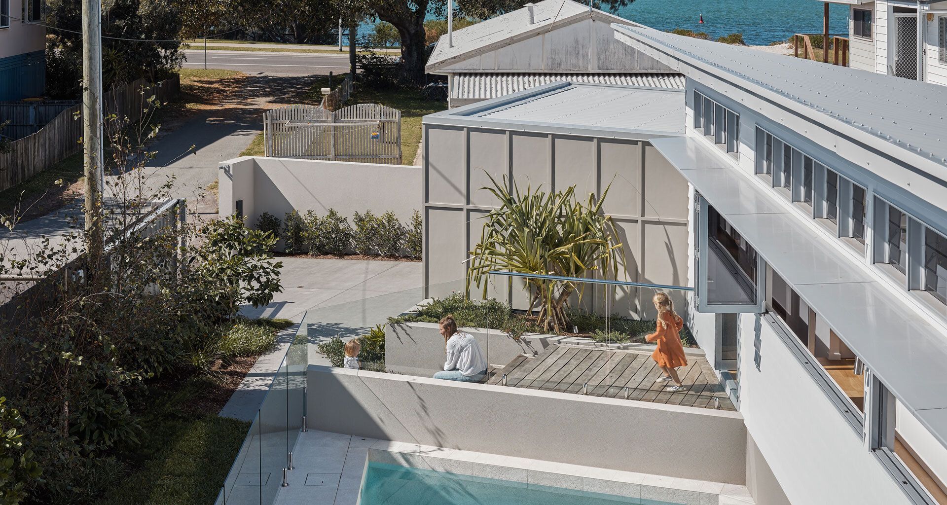 Golden Beach House banner