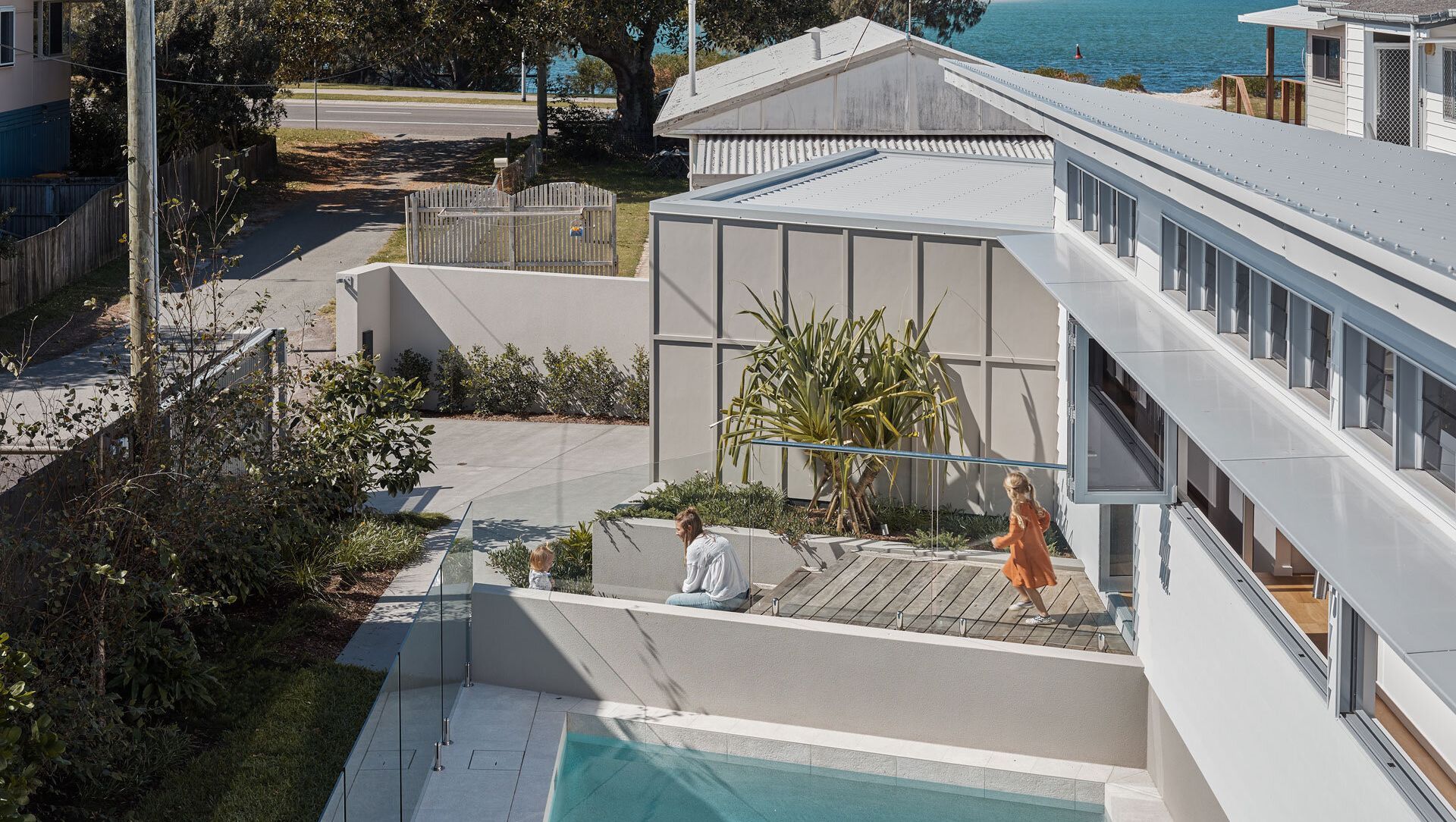 Golden Beach House banner