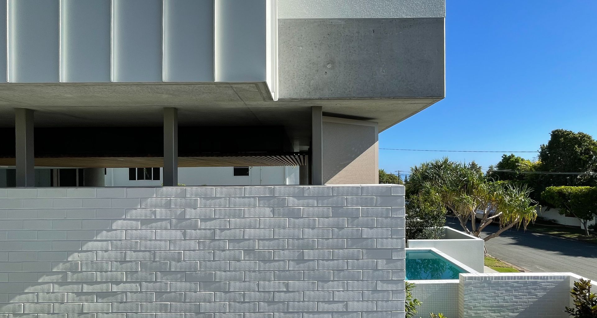 H Residence banner