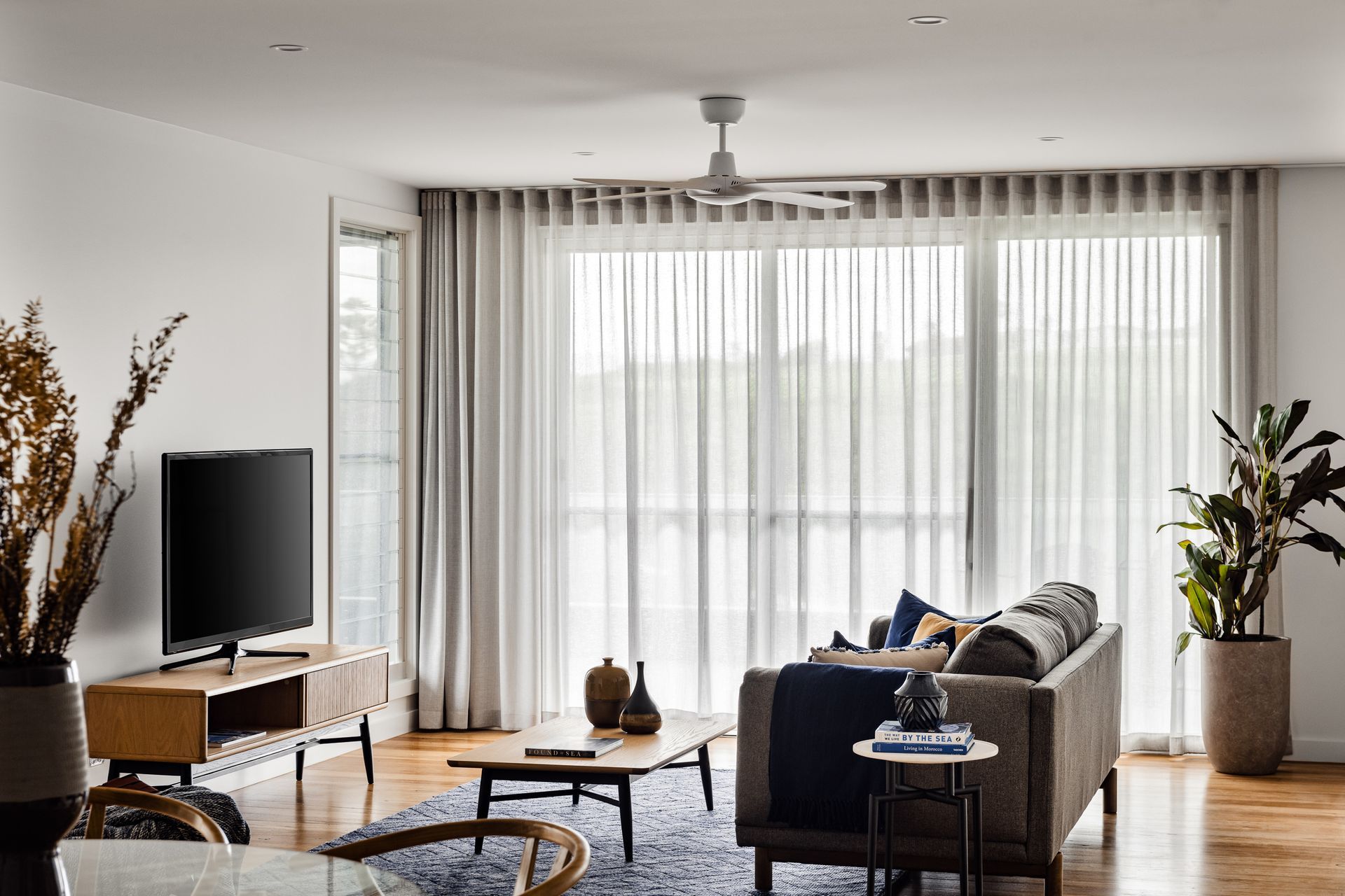 Port Kembla Beach House by Hewison Constructions