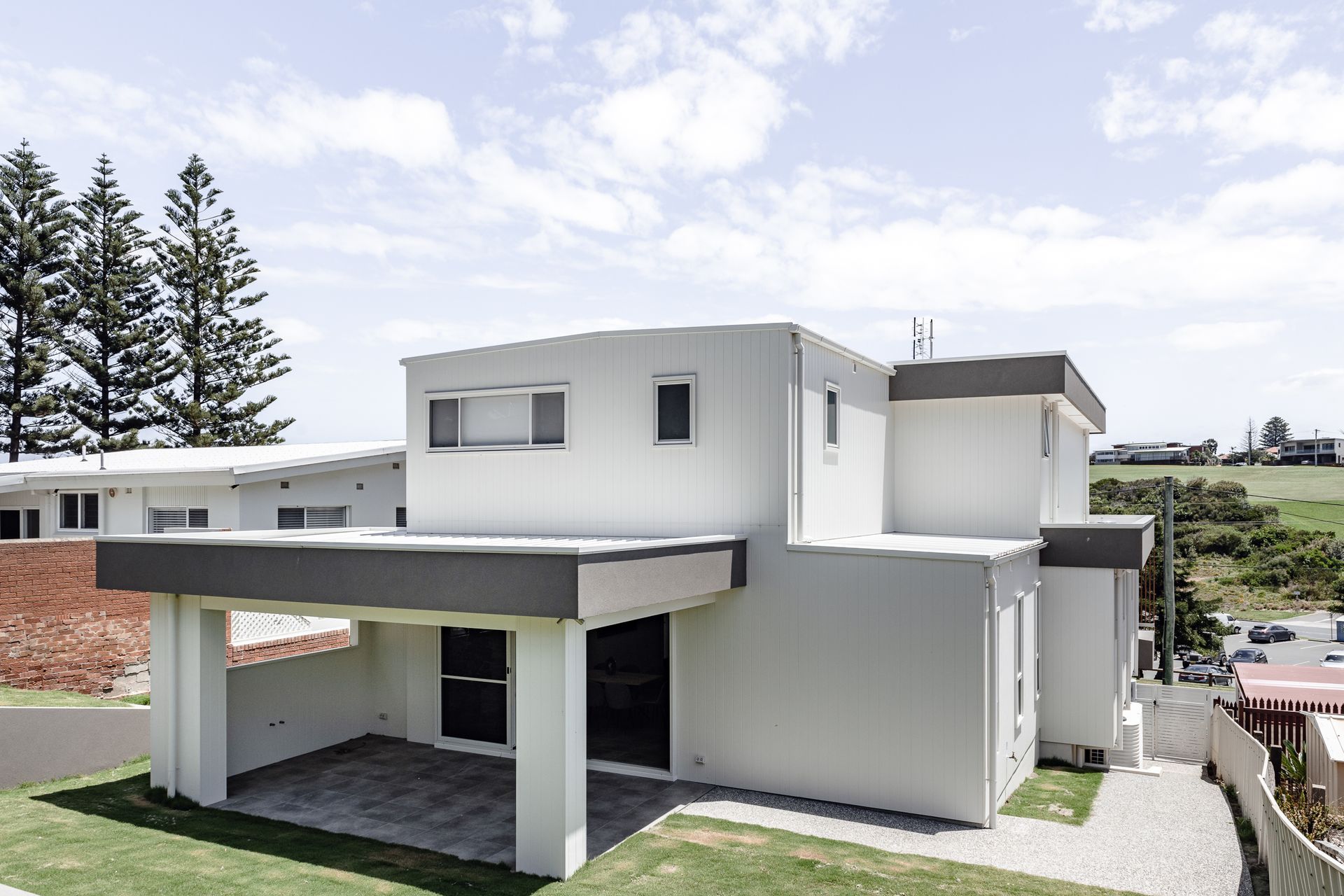Port Kembla Beach House by Hewison Constructions