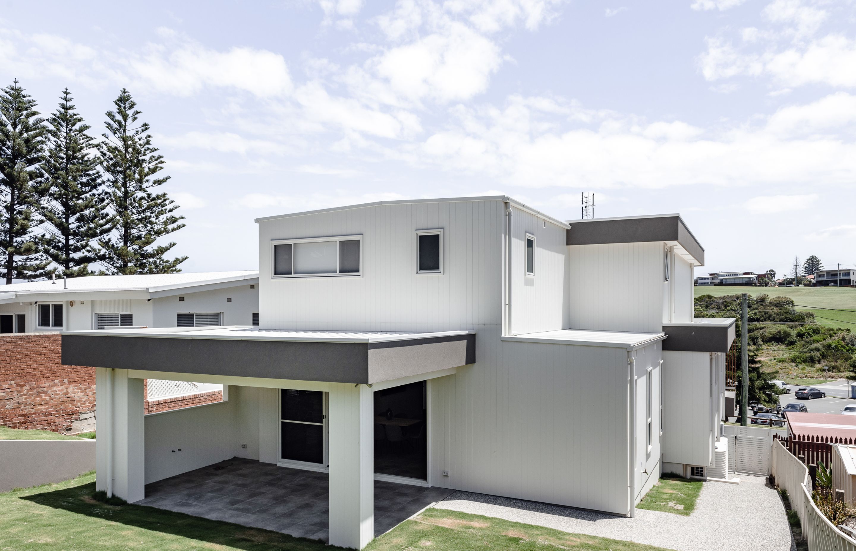 Port Kembla Beach House by Hewison Constructions