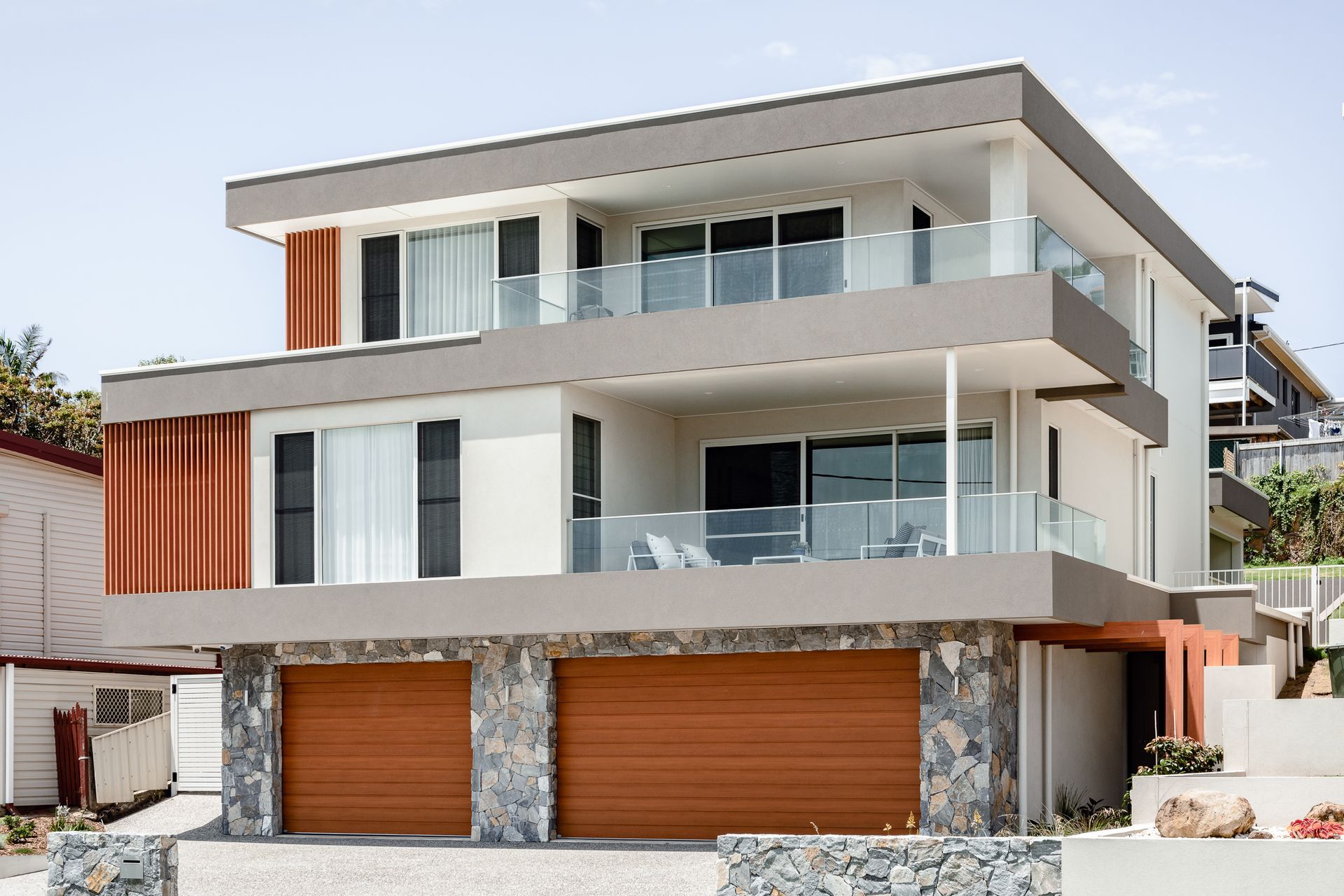 Port Kembla Beach House by Hewison Constructions