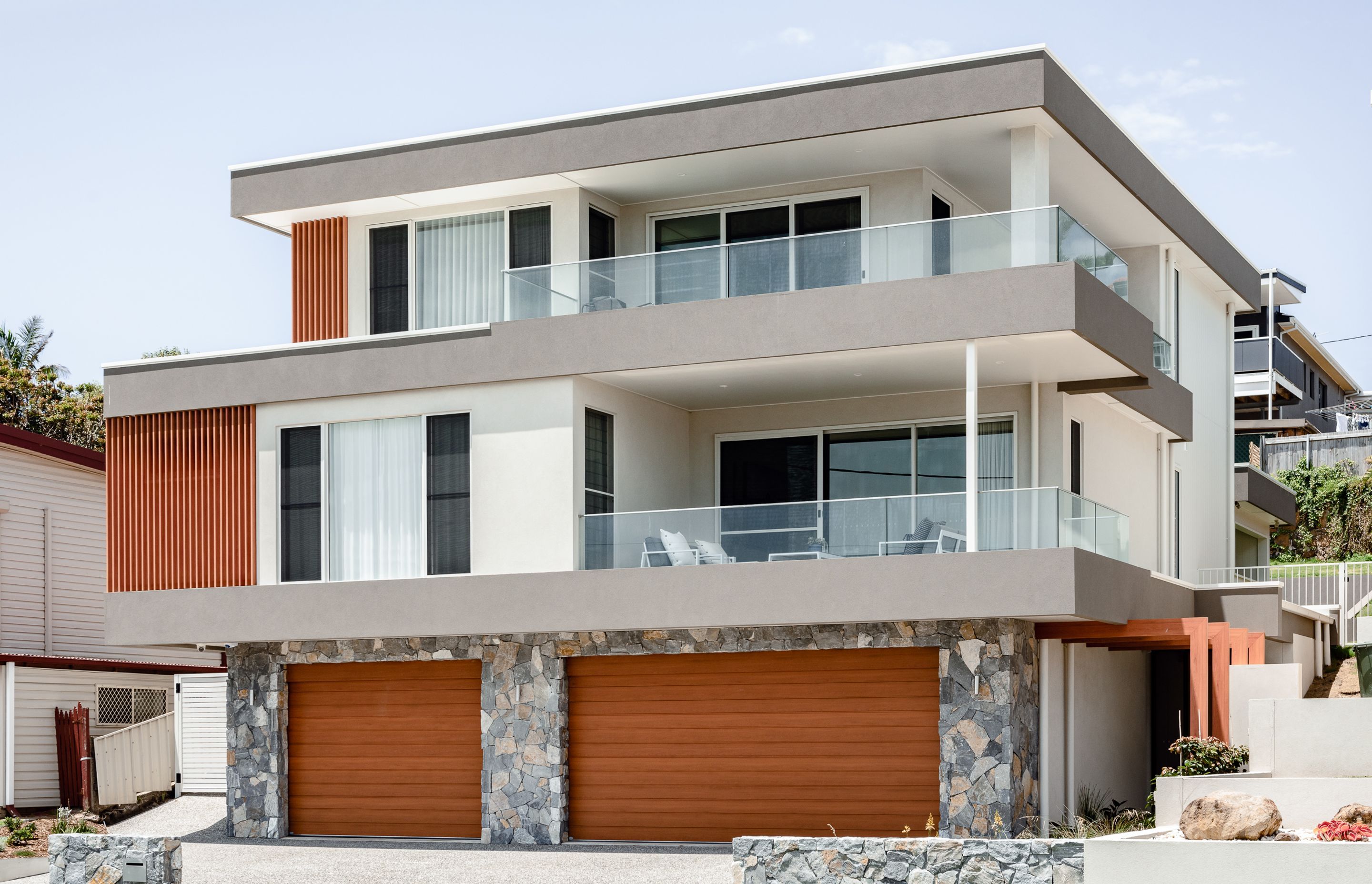 Port Kembla Beach House by Hewison Constructions