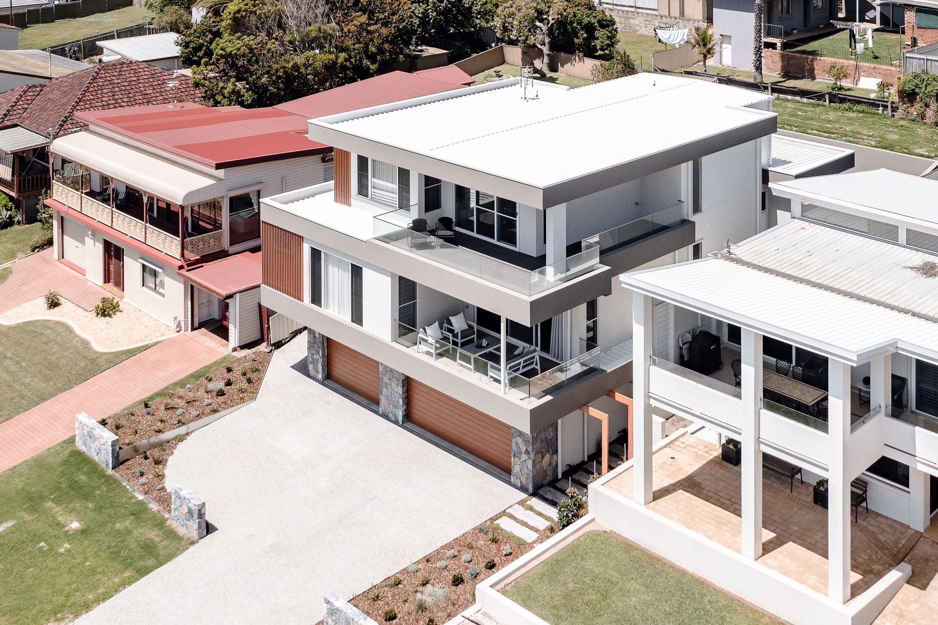 Port Kembla Beach House by Hewison Constructions
