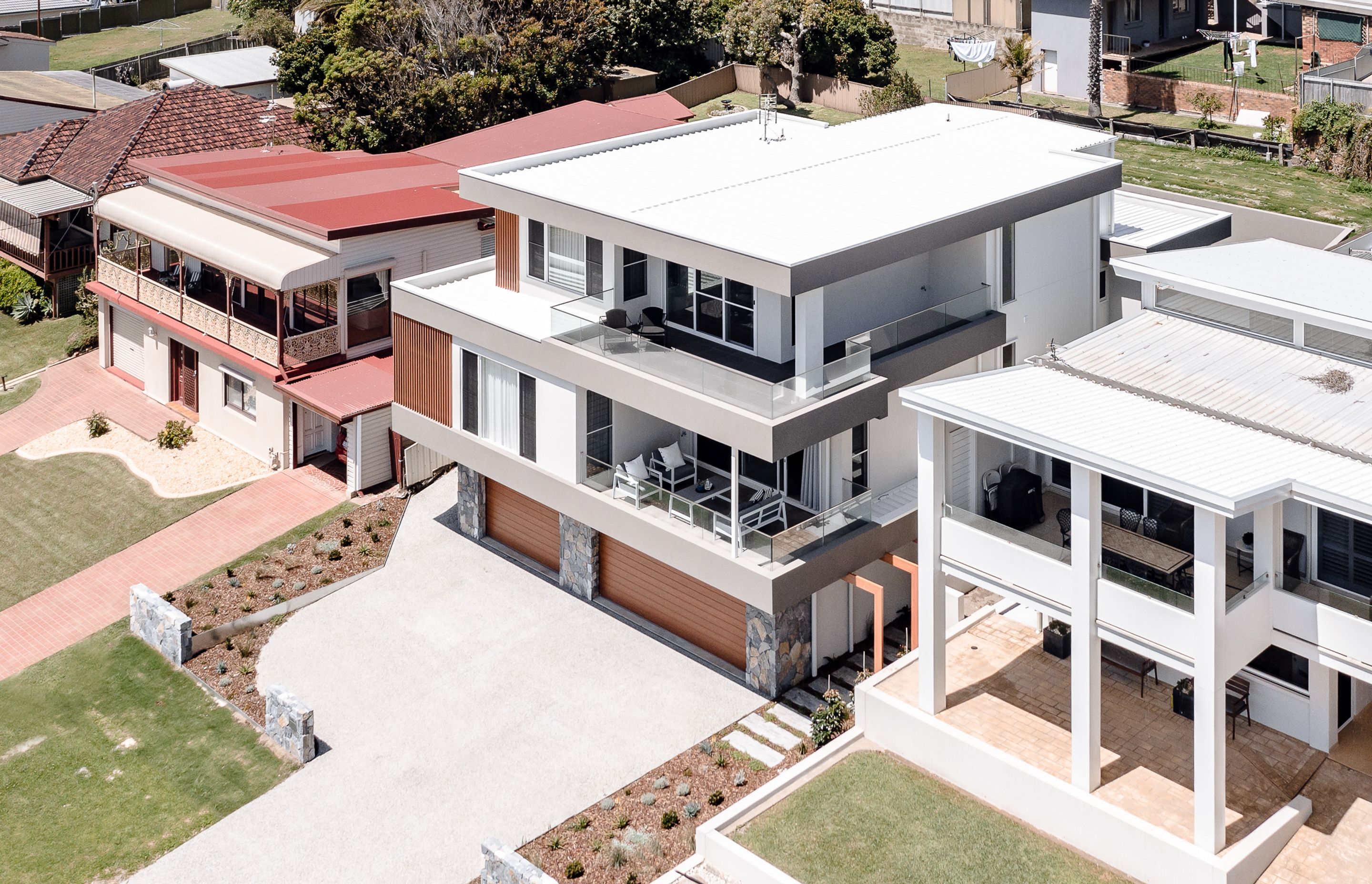 Port Kembla Beach House by Hewison Constructions