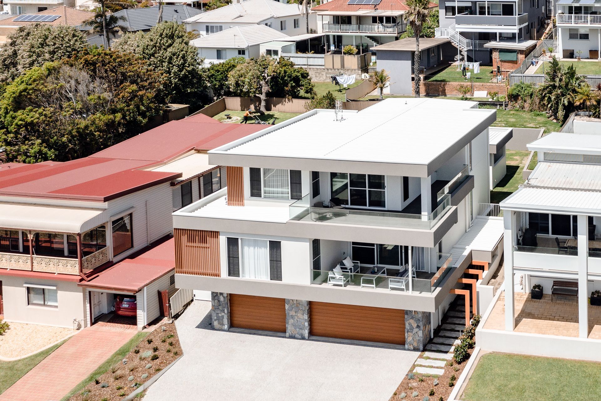 Port Kembla Beach House by Hewison Constructions