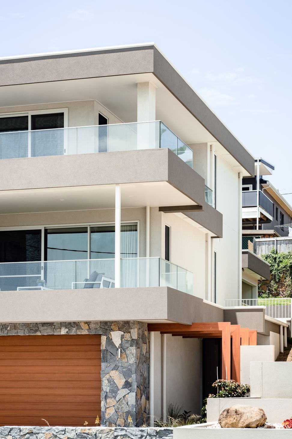 Port Kembla Beach House by Hewison Constructions
