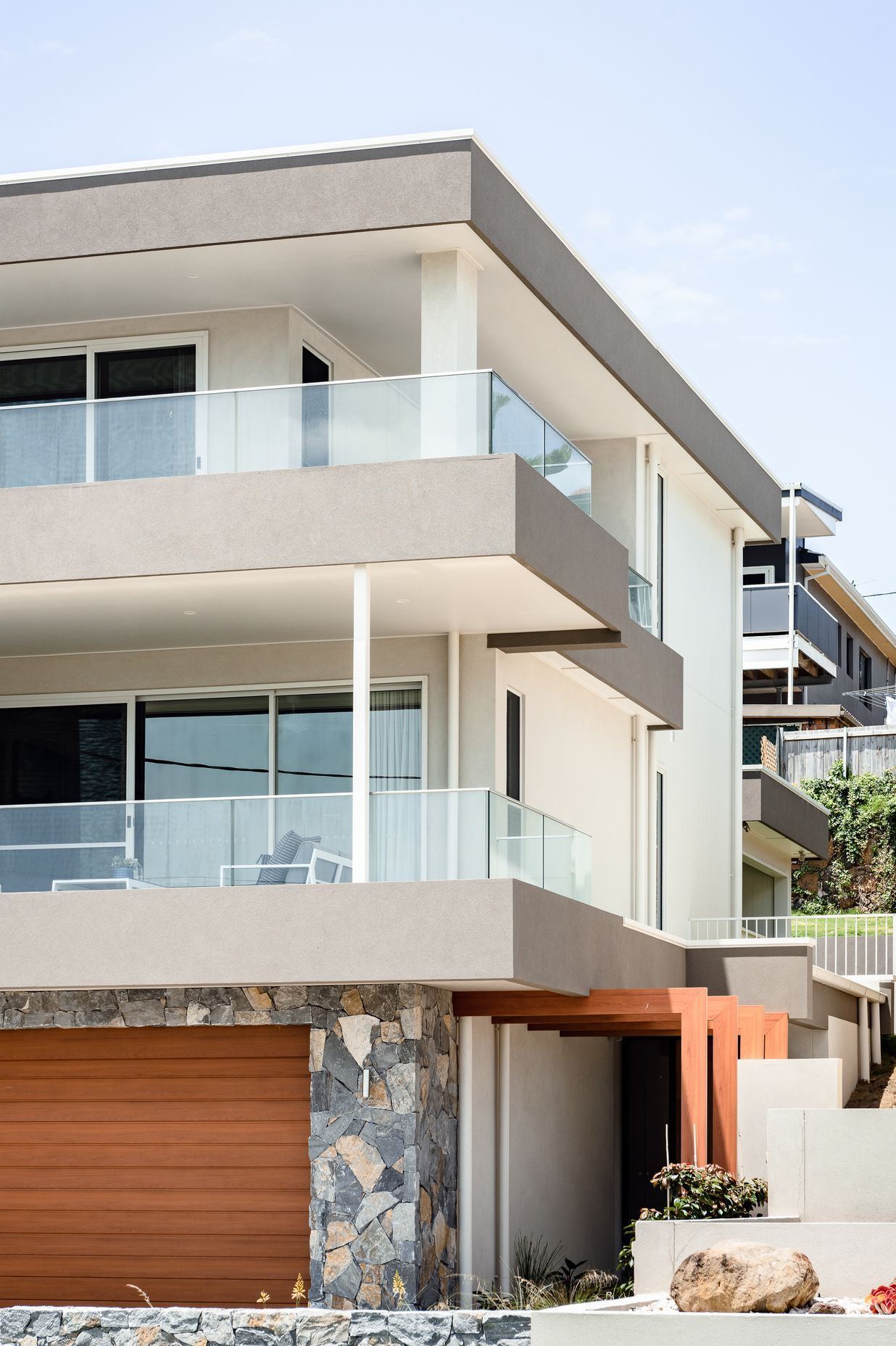Port Kembla Beach House by Hewison Constructions