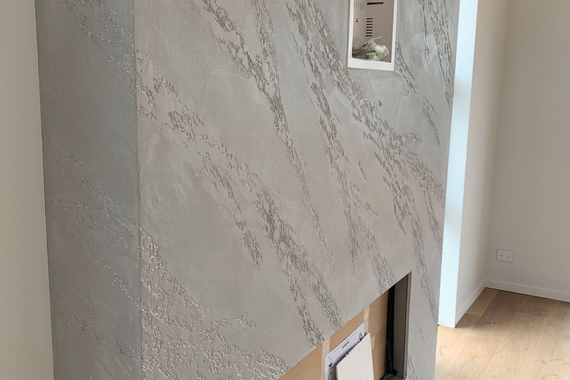 Fireplace, Split stone - Venetian plaster