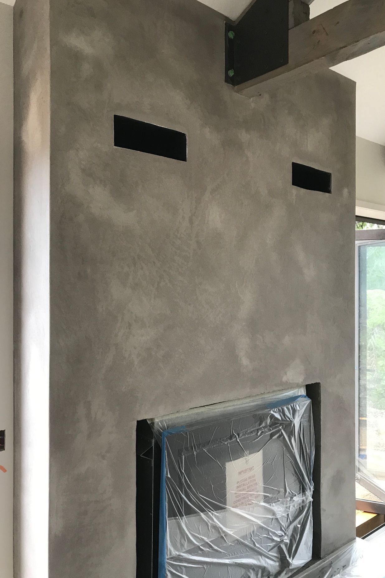 Venetian plaster - Fireplace - Aged concrete look