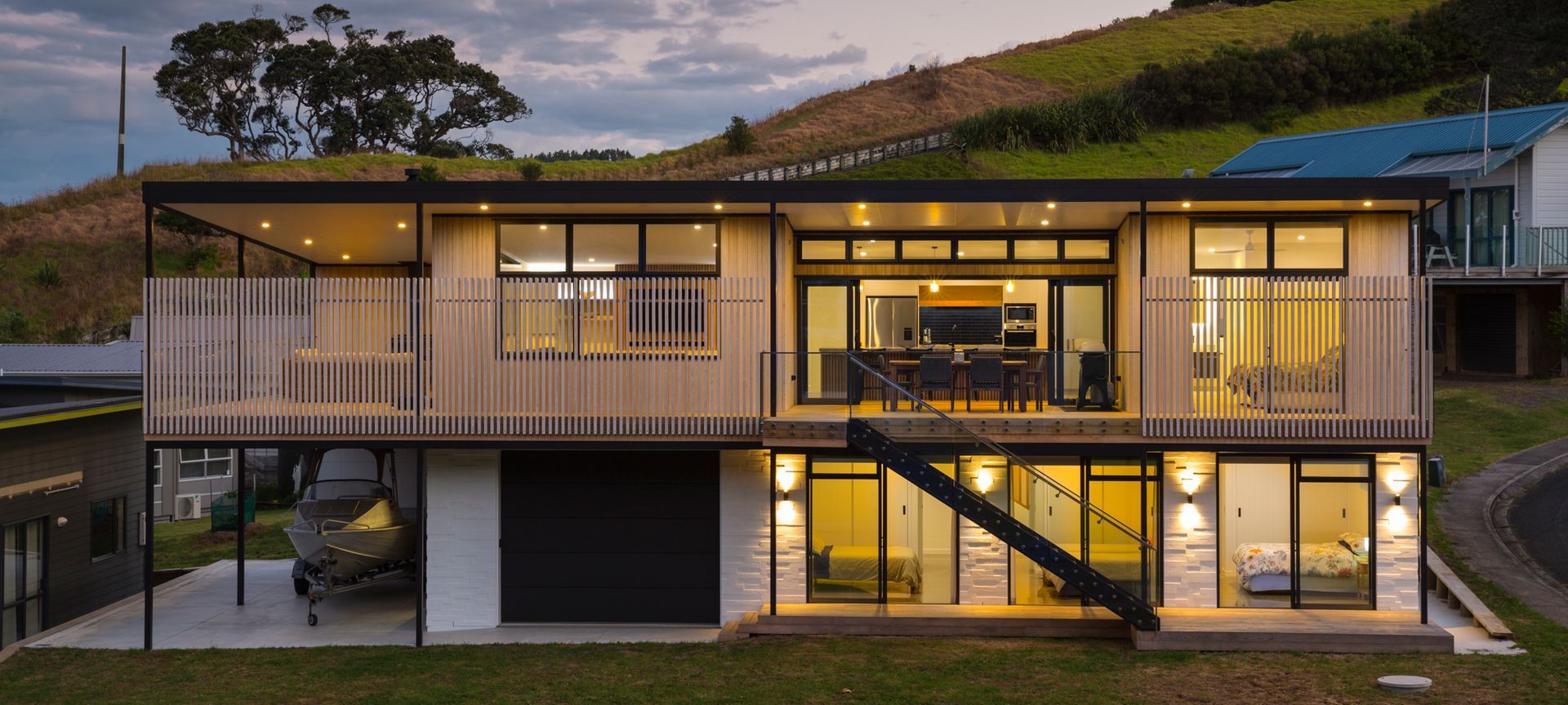 Screen House banner