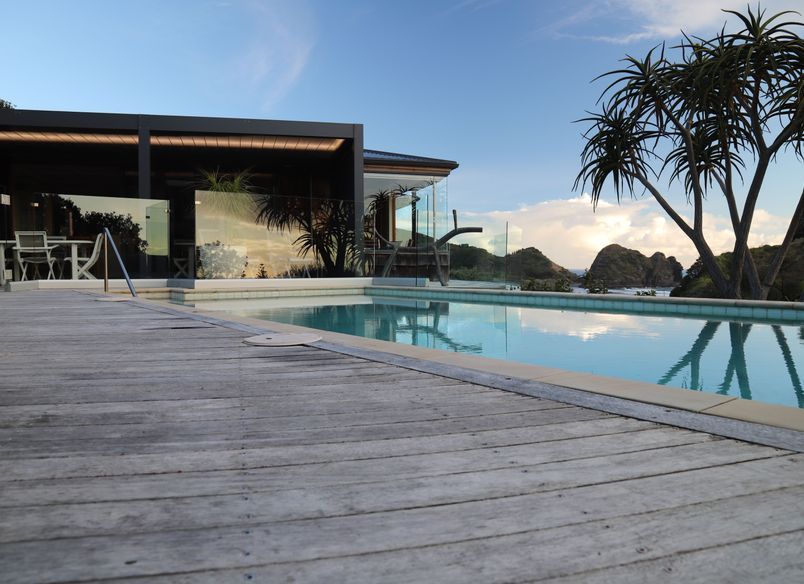 Piha ~ Love Your Lifestyle.