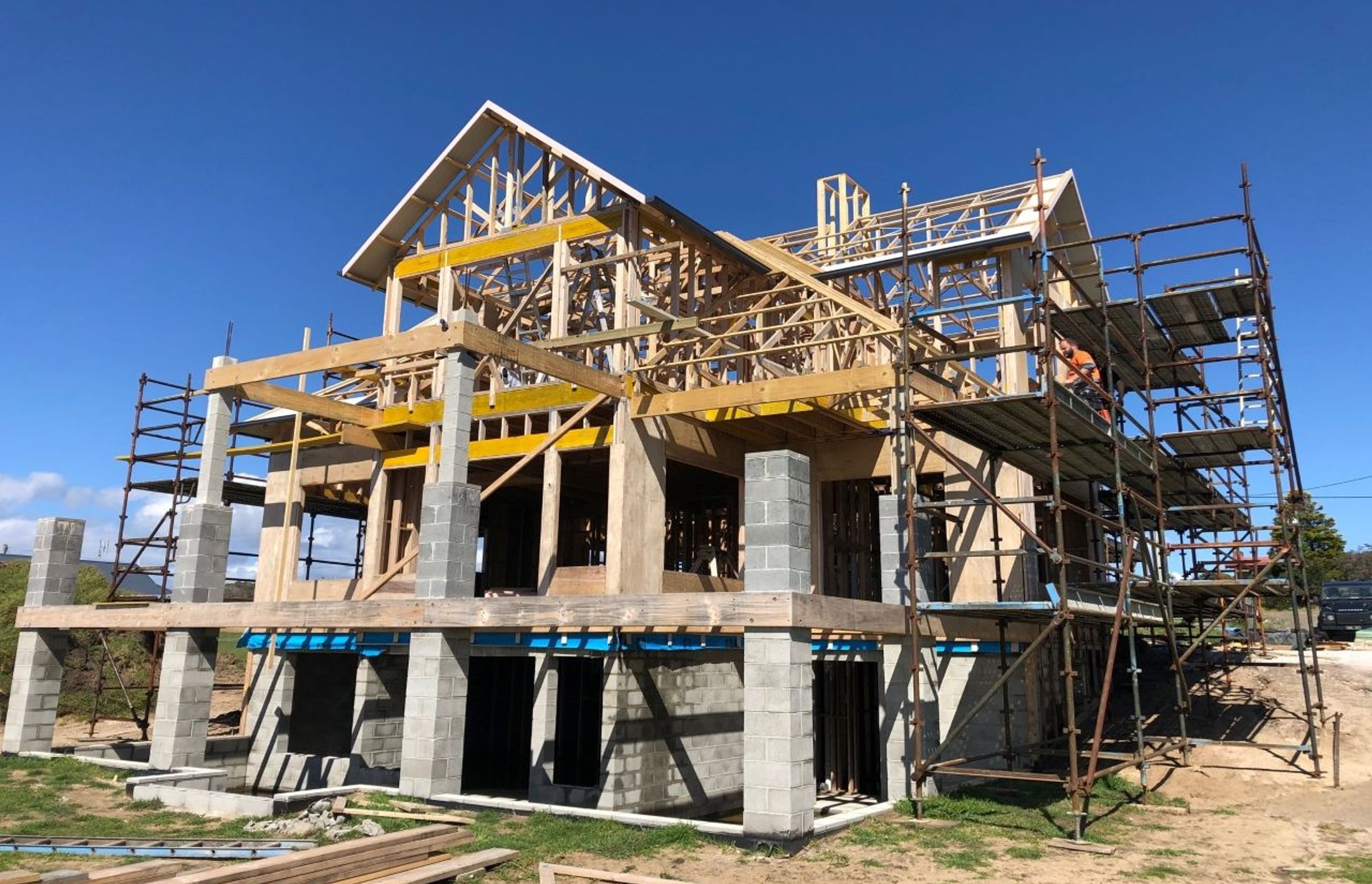 Frame Ready for Roof. Photography: Hawksley Developments