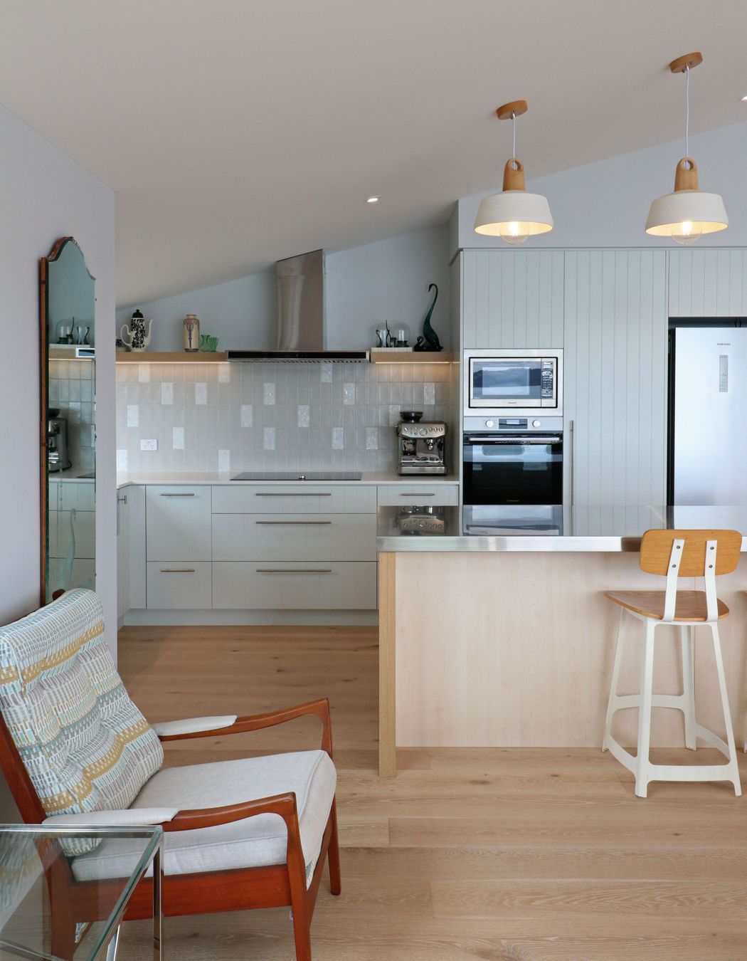 Coastal Style Kitchen with 'V' Groove and Ply Details
