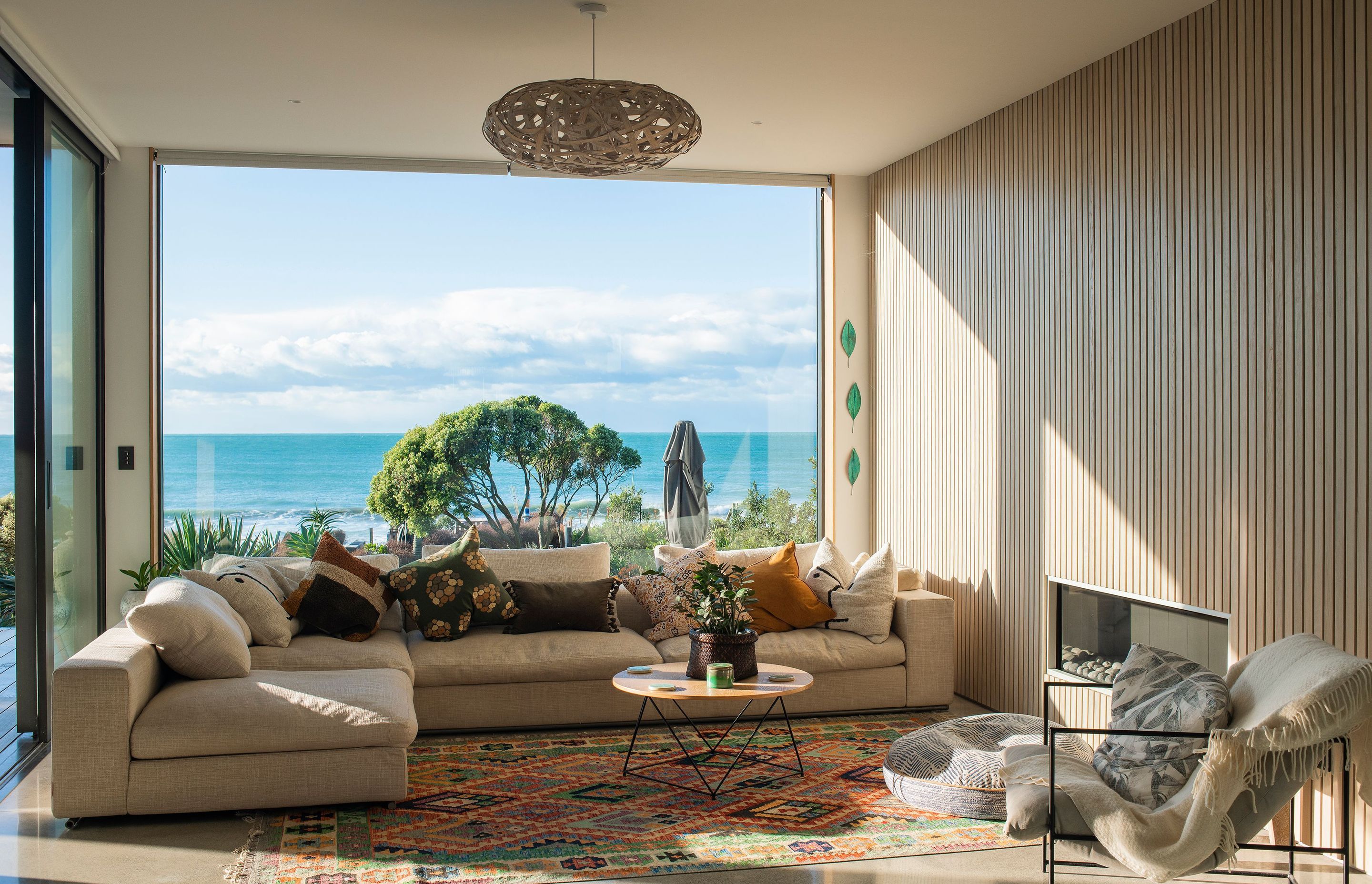 The Bach - Wainui Beach