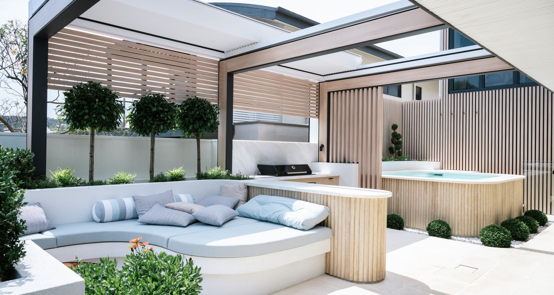 Ocean Luxe - Mornington banner