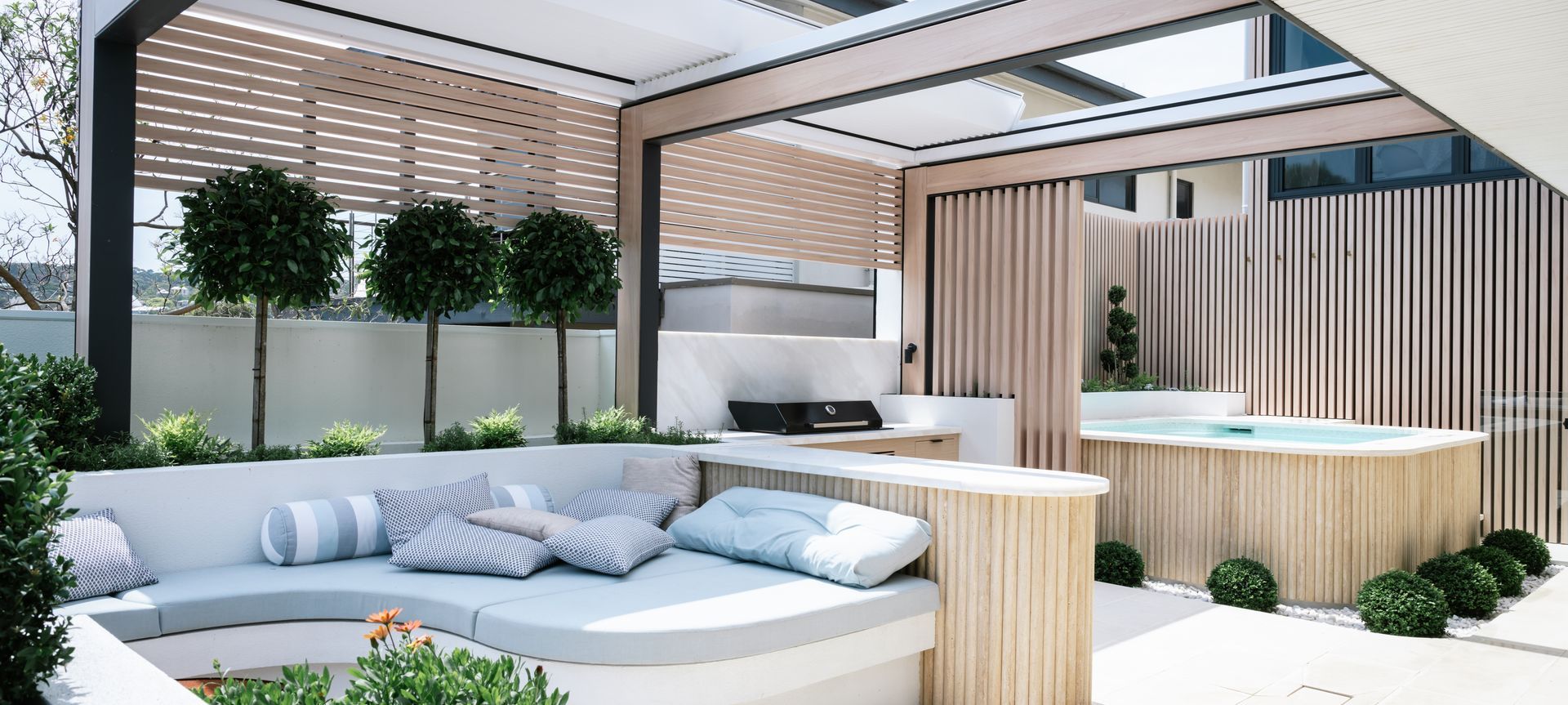 Ocean Luxe - Mornington banner