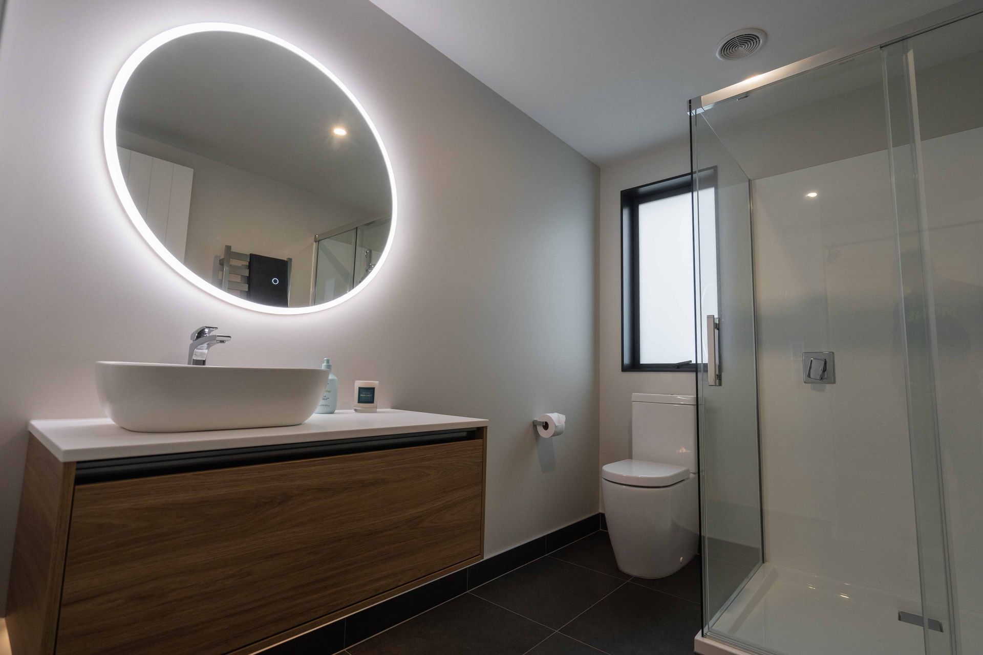 Welcome to Waiterere Beach