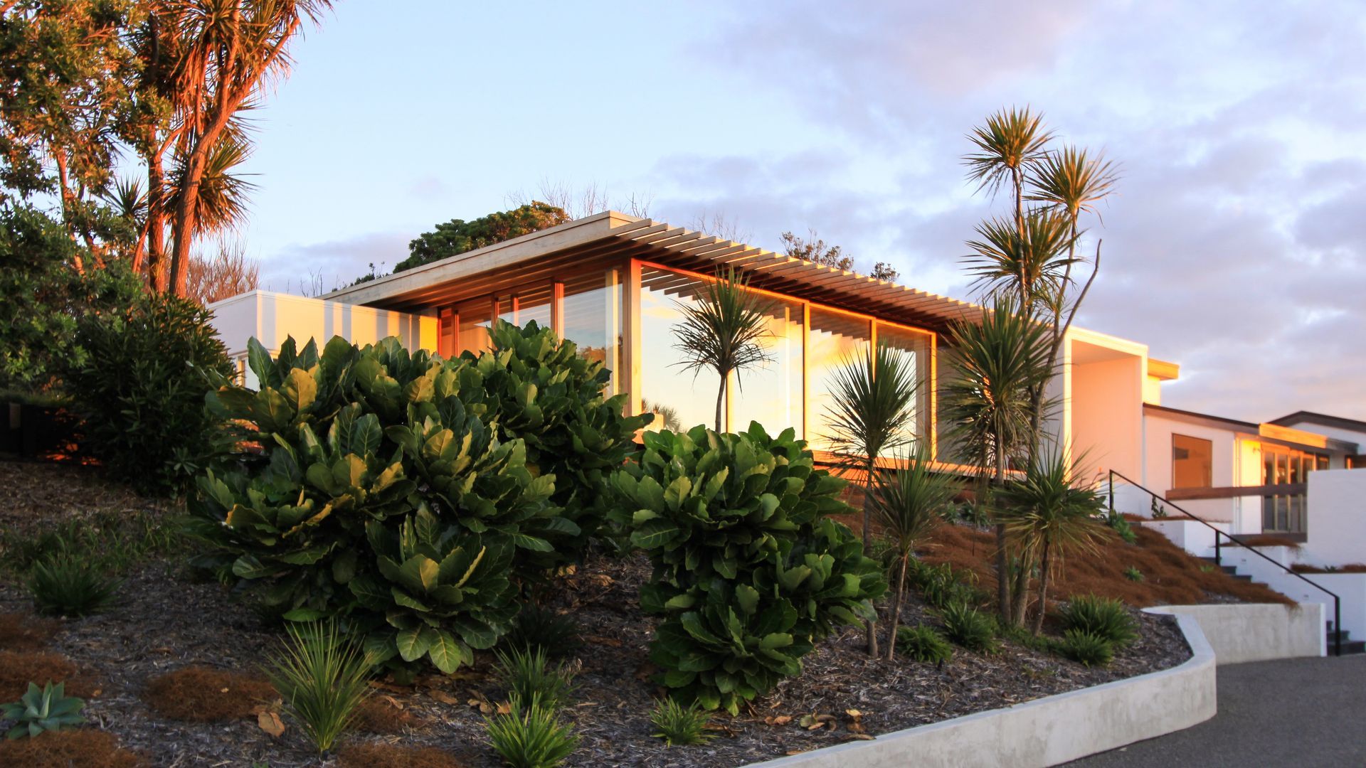 Kapiti House banner