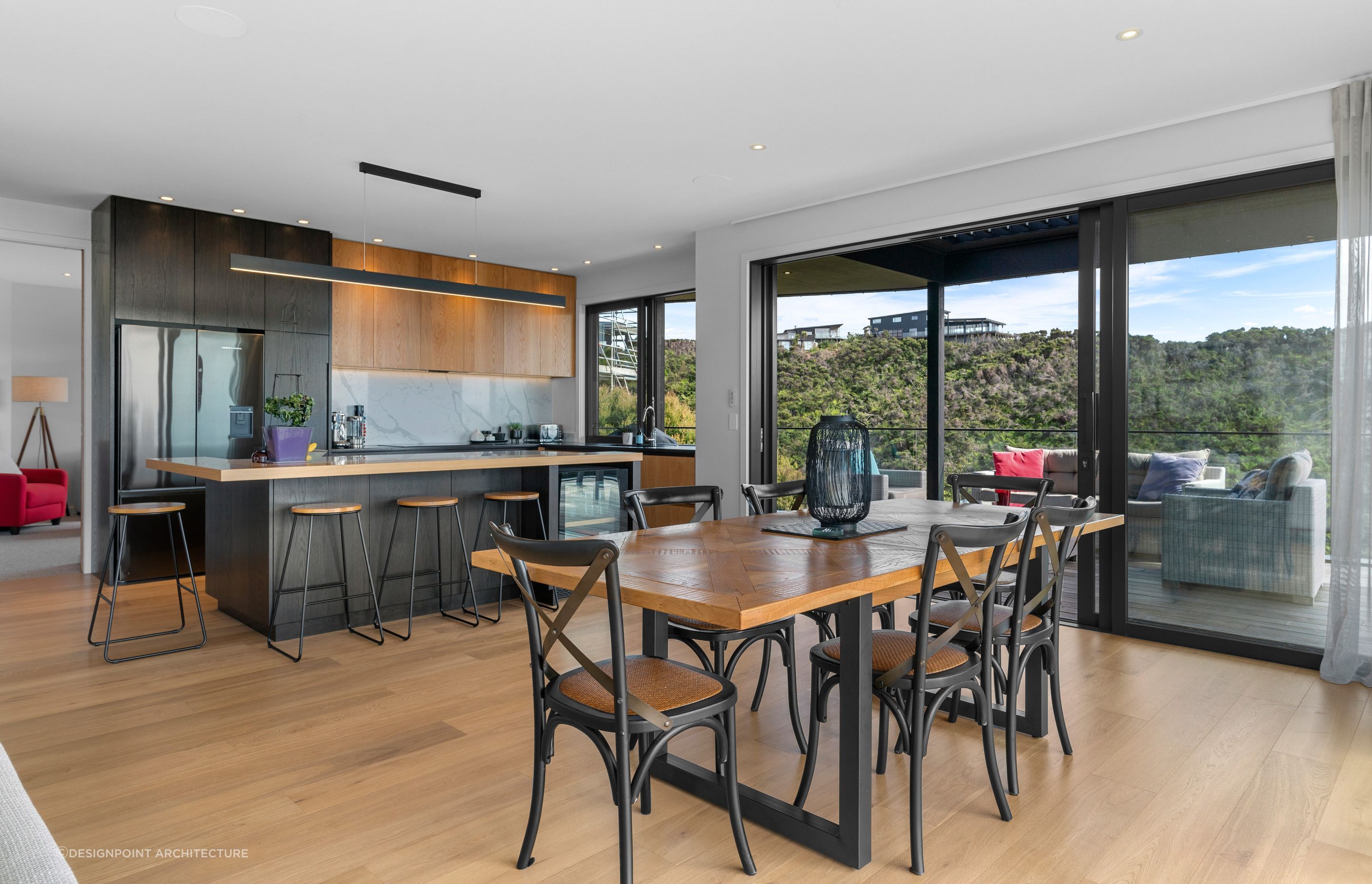 Knowles-int-kitchen.jpg