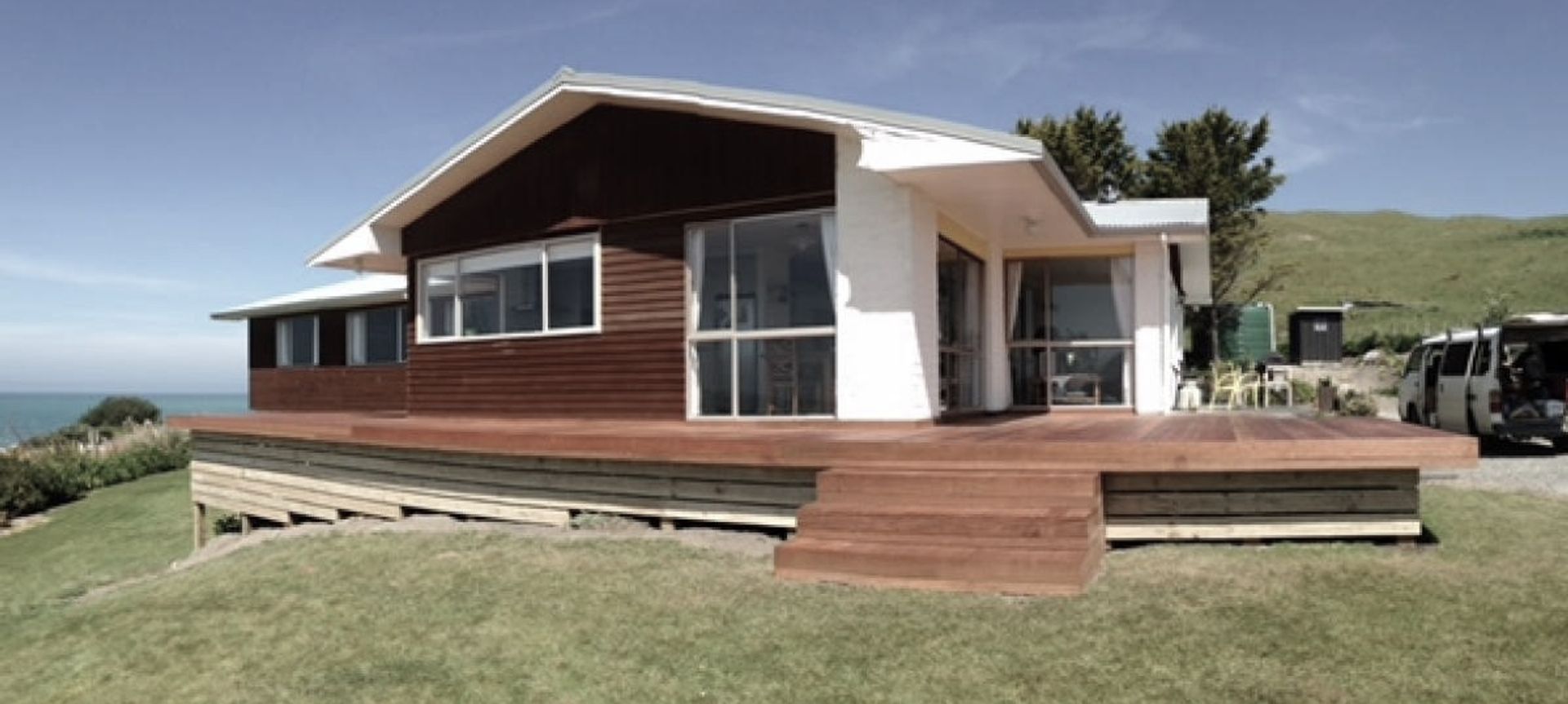 Contemporary Outdoor Living banner