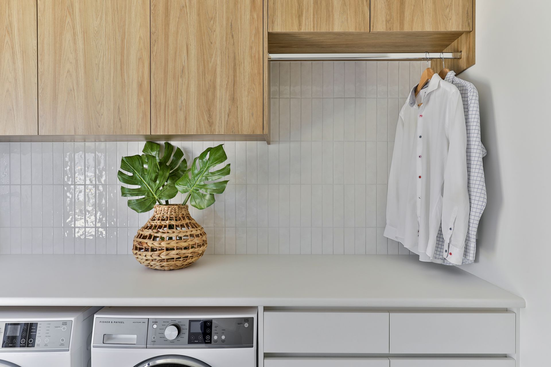 Laundry: Casablanca White 58x242mm