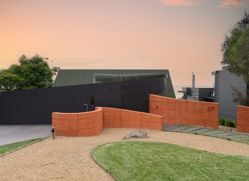 Lorne Residence