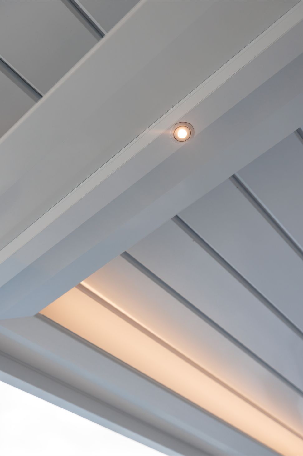 Louvretec-22035-Roof-with-165-HiSpan-Louvreslightingheating-13-ap-compressed.jpg