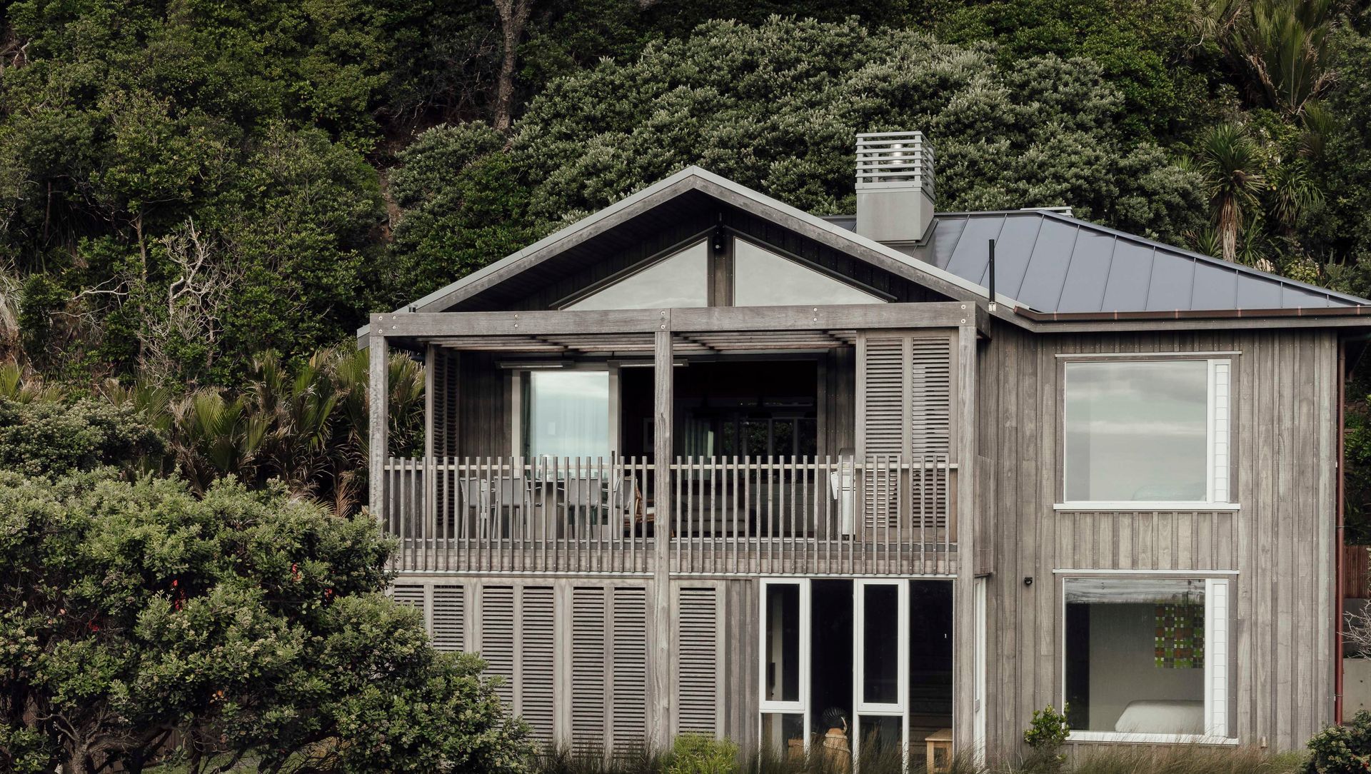 Piha House banner